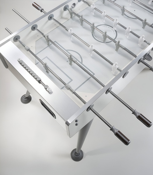 Штанга сквозная на 5 игроков c футболистами красного цвета для футбола "Garlando", диаметр 15,8 мм